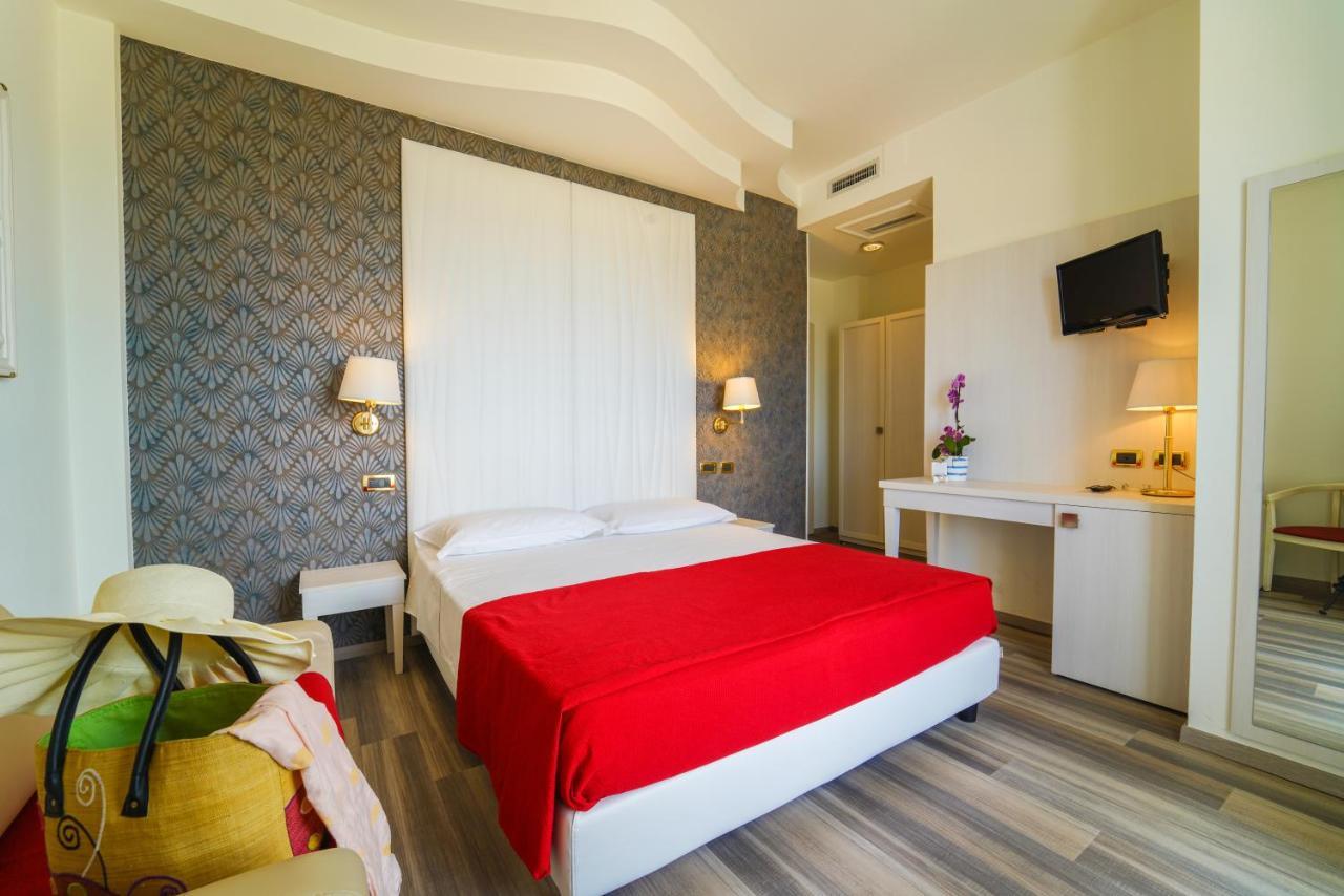 Hotel Imperial Beach - Dada Hotels Rimini Zewnętrze zdjęcie